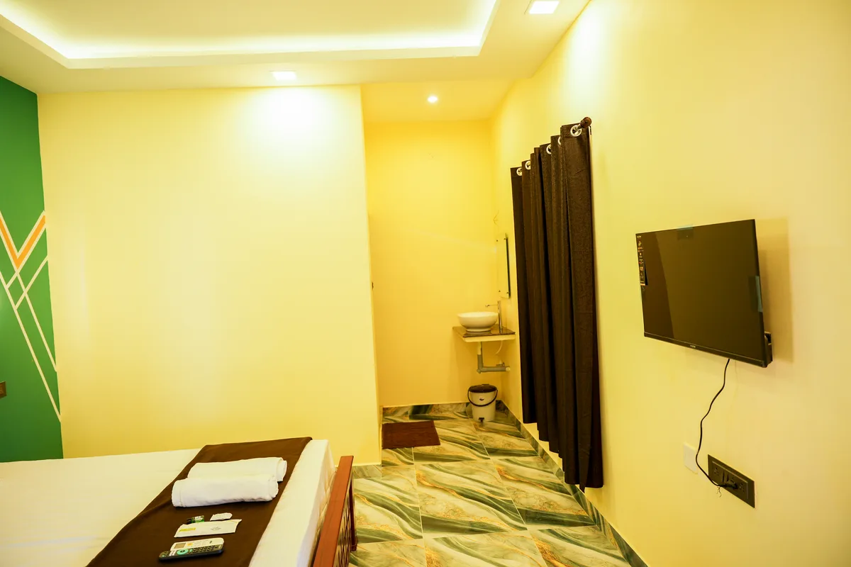 La Mithila Resort Pondicherry - couple room interior