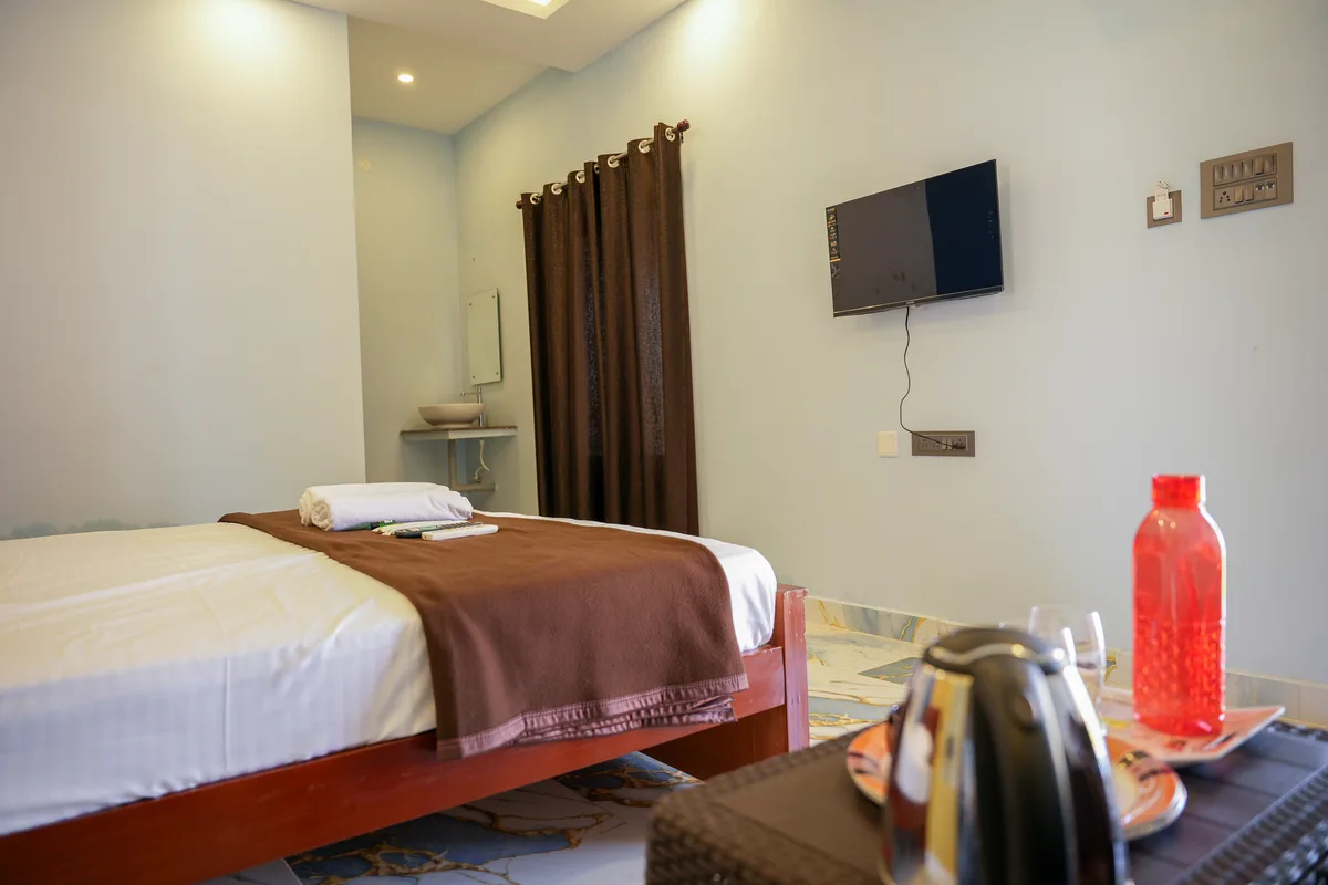 La Mithila Resort Pondicherry - couple room with king bed